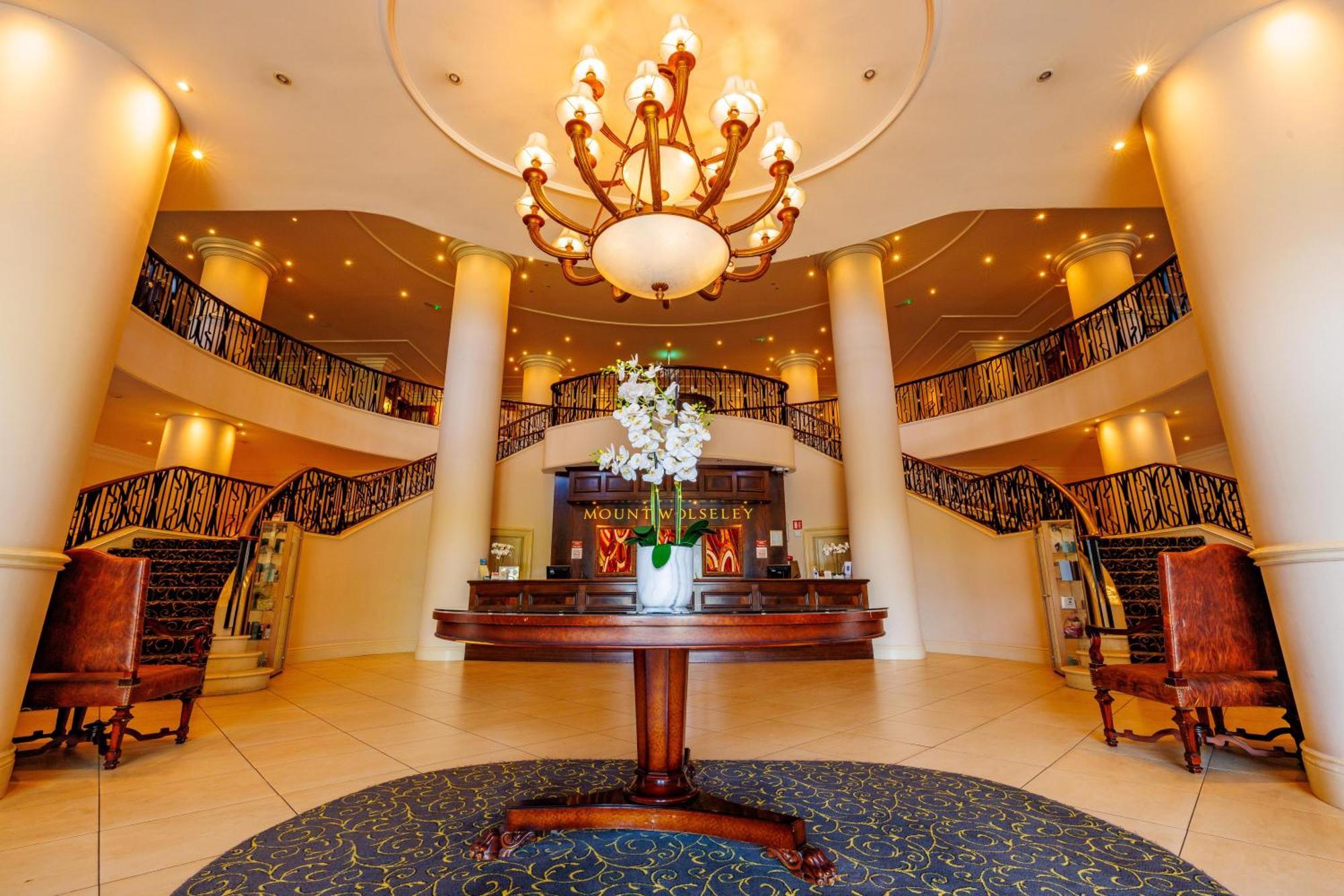 Mount Wolseley Hotel Spa & Golf Resort Tullow Extérieur photo